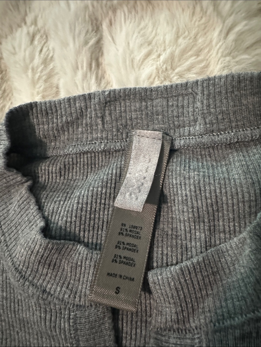 SKIMS Women's Gray Button Henley Romper SIZE SMALL - Picture 4 of 7